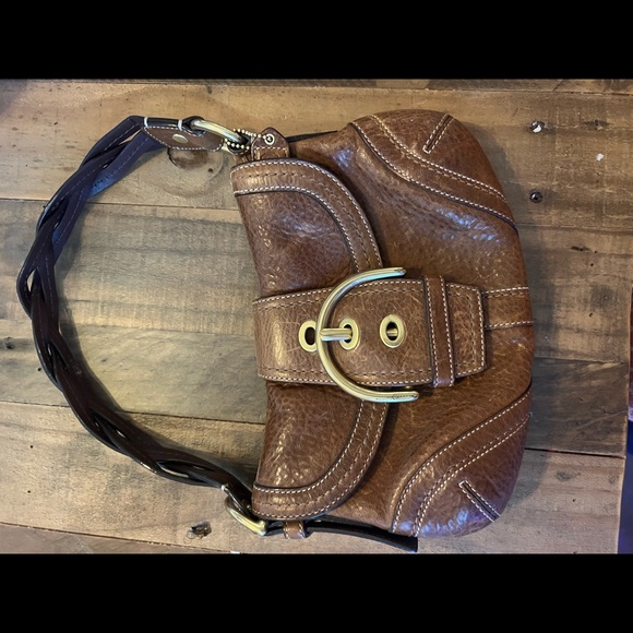 Coach purse - Picture 2 of 2